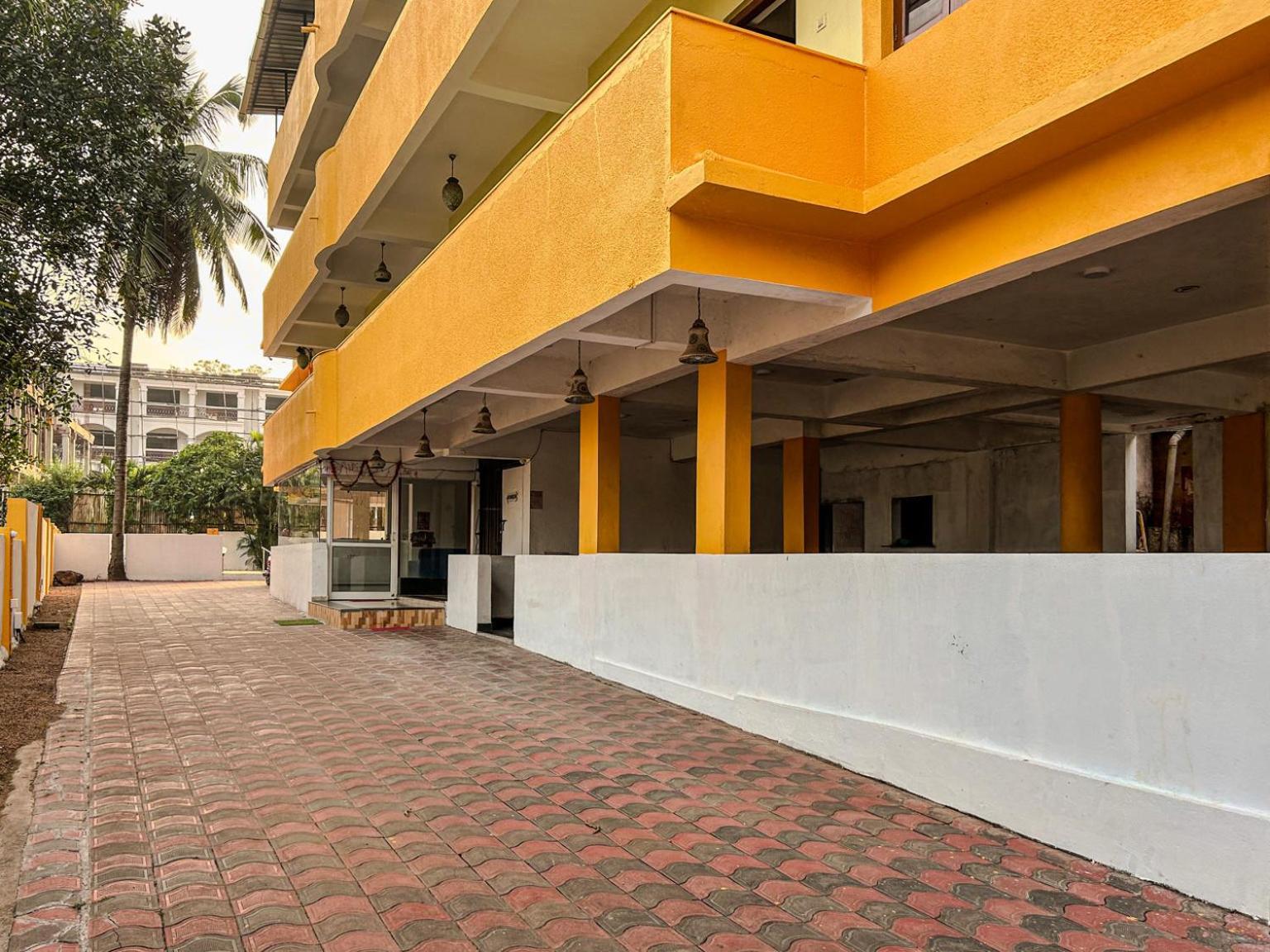 La Costa Residency Hotel Anjuna Eksteriør billede