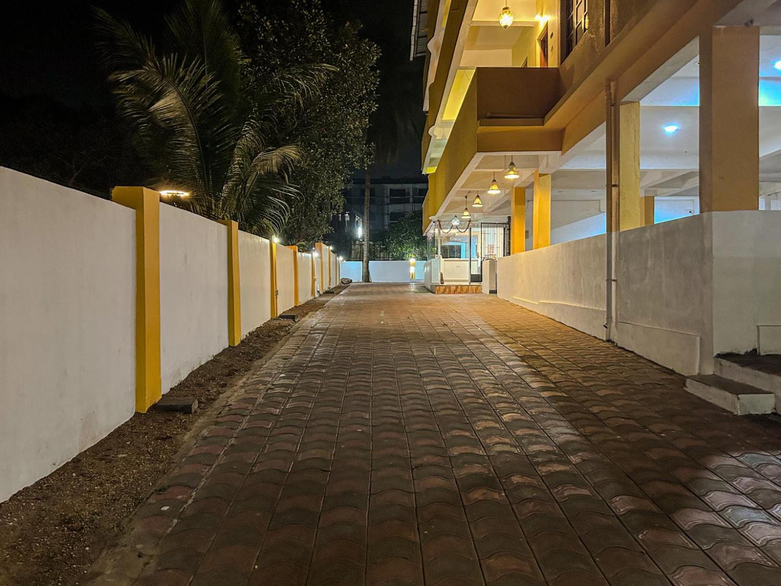 La Costa Residency Hotel Anjuna Eksteriør billede