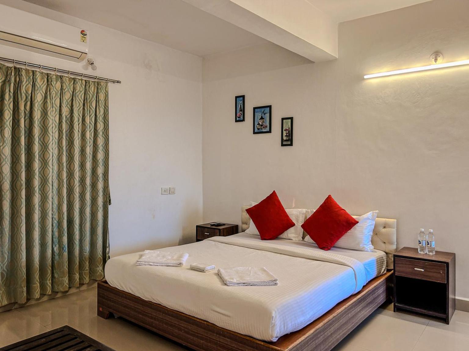 La Costa Residency Hotel Anjuna Eksteriør billede